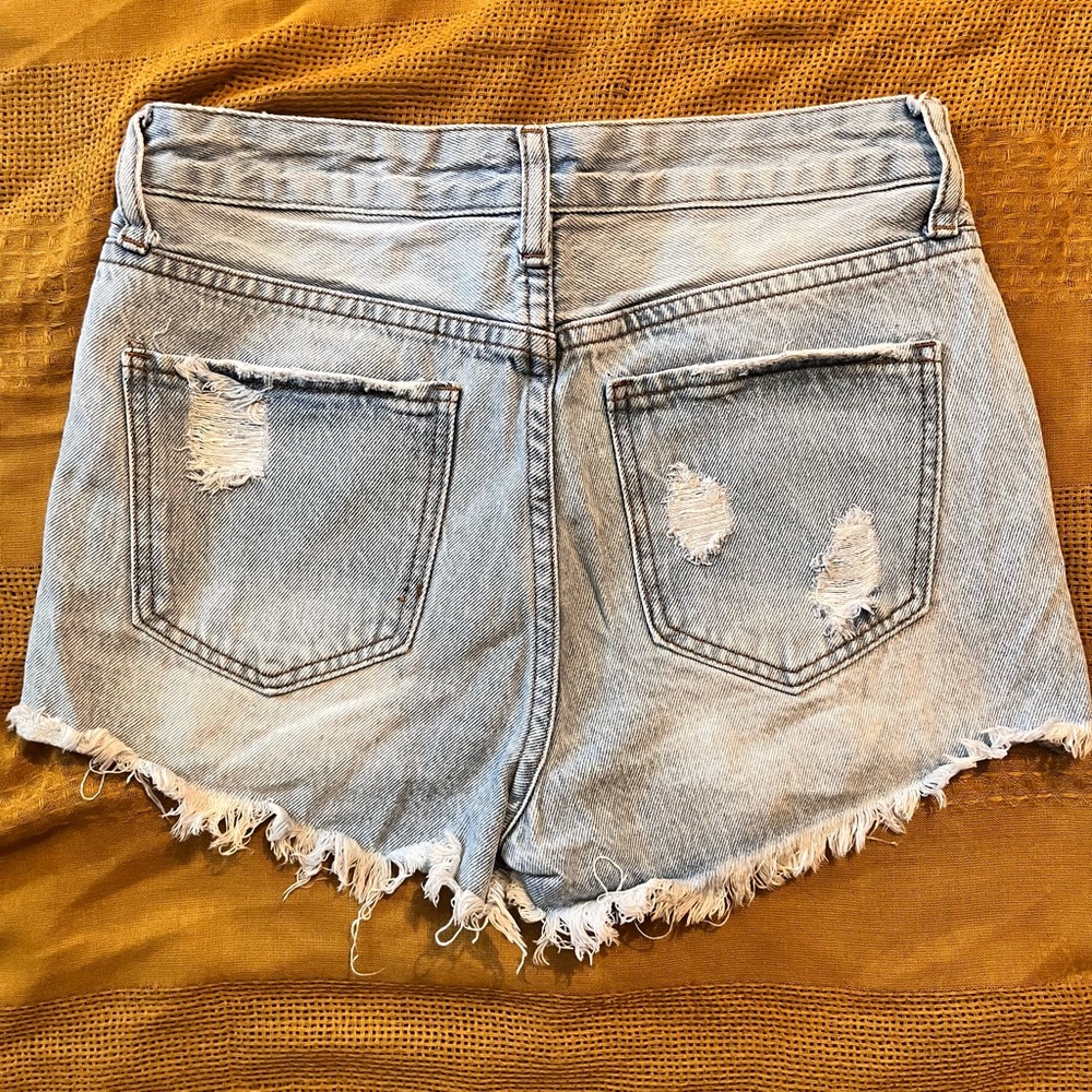 Super High Rise Shorts - Picture 3 of 3